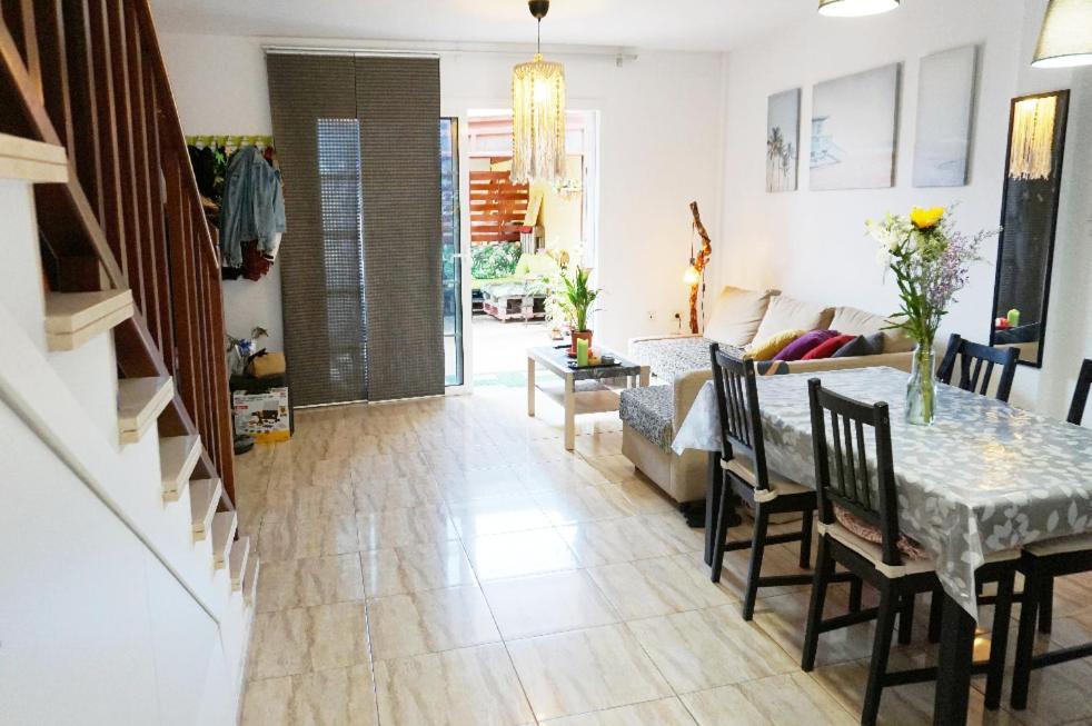 Casa La Sonrisa Shared House Hotell El Médano Eksteriør bilde